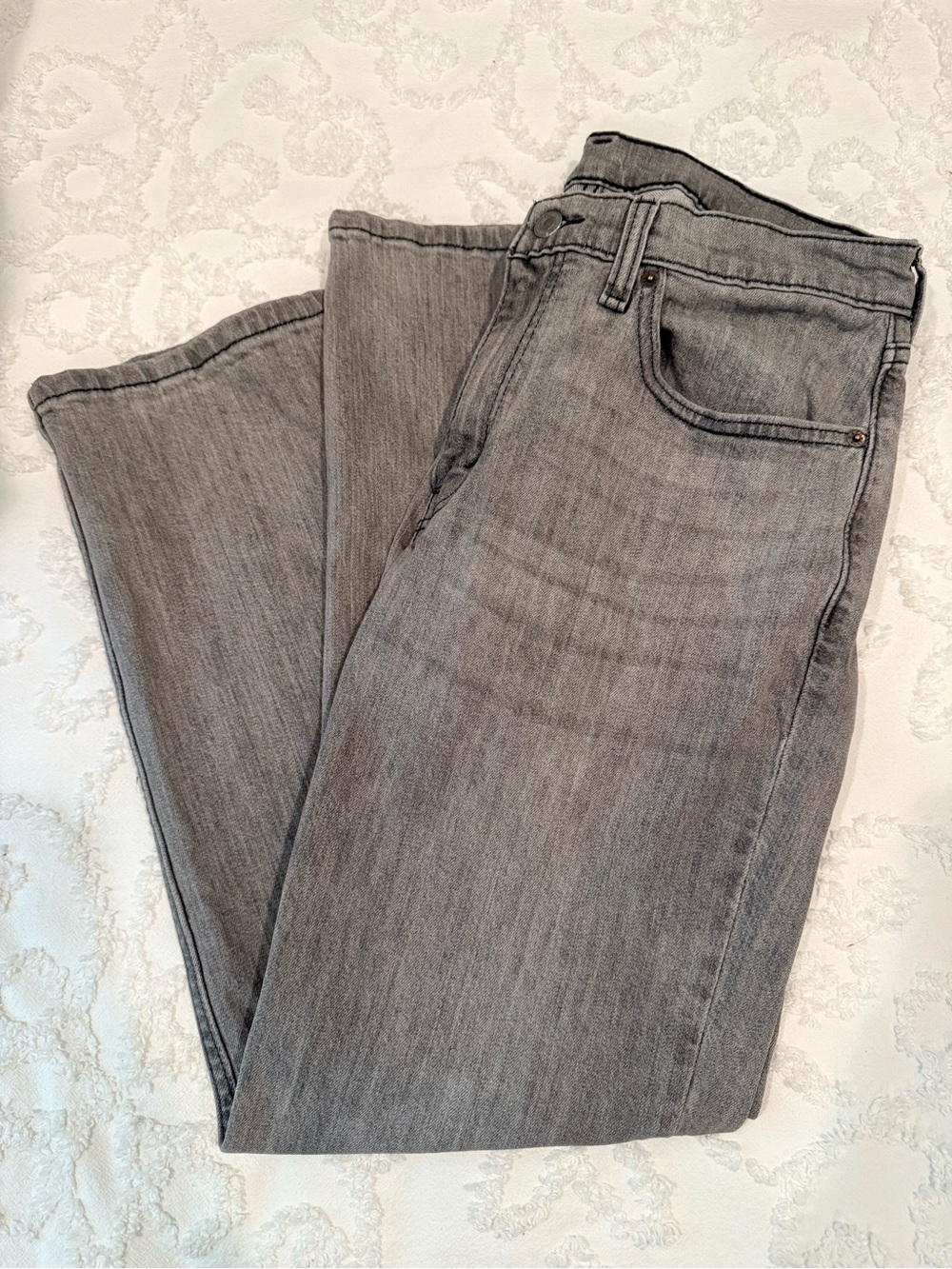 Levi's Men's Straight Jeans in Gray Wash
